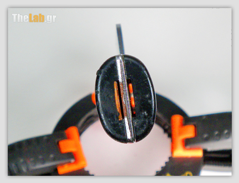 Mikro%20Hacksaw_Blade%20slots_DSCN5994ac