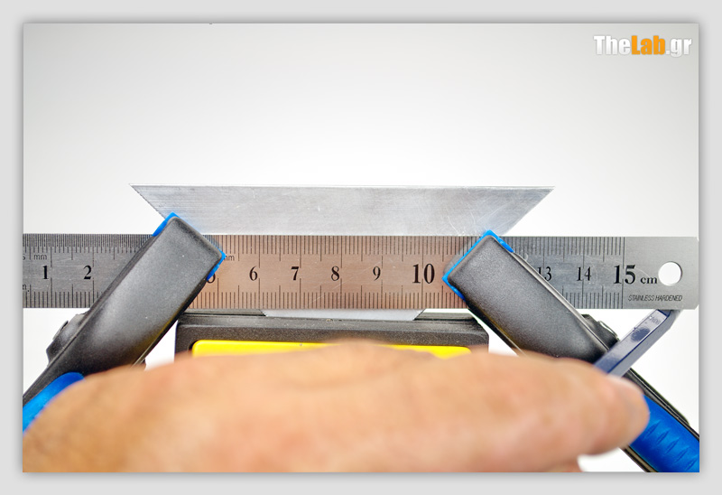 A-Cut_12_Haraxi-ihnous-Kopis_Diorthosi-b