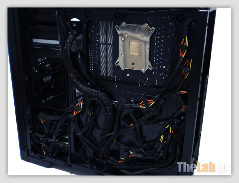 Corsair Carbide 300R Case Review