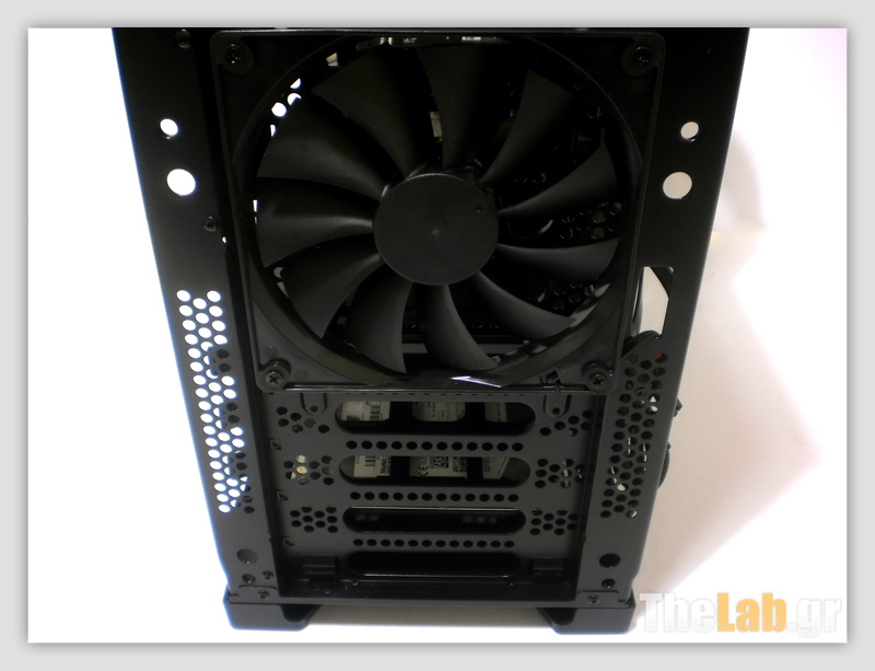 Corsair Carbide 300R Case Review