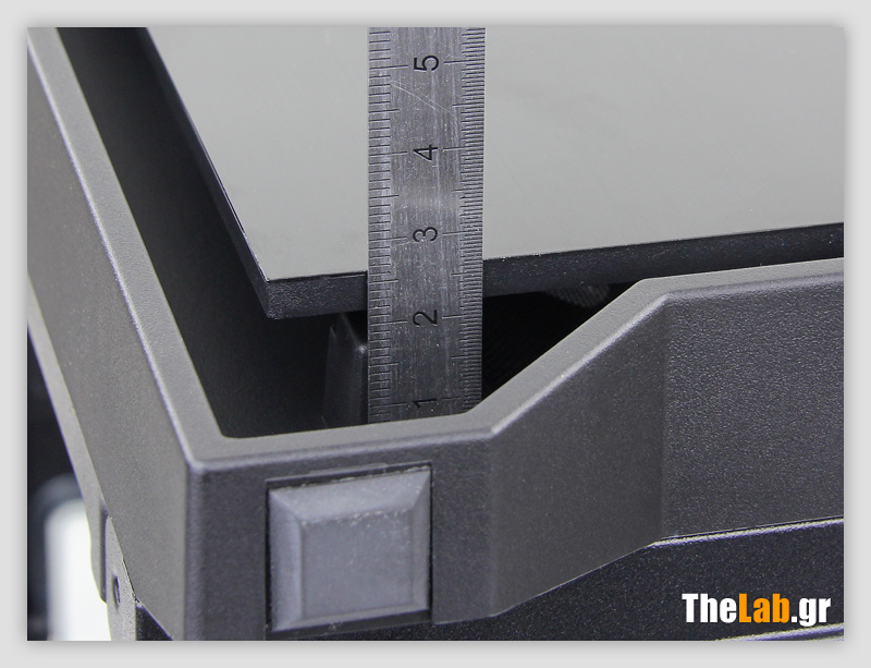 Corsair Obsidian 250D Case Review