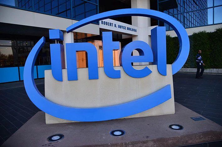 More information about "Intel CEO: Τα 7nm έρχονται τέλη του 2021, οι μέρες που η Intel είχε 90% της αγοράς ανήκουν στο παρελθόν"