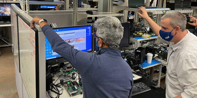 More information about "Σύμφωνα με ανώτερο μηχανικό της Intel, η Xe DG2 κάρτα γραφικών βρίσκεται πολύ κοντά στην παρουσίασή της"
