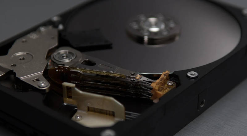 More information about "H Seagate ξεκινά τη μαζική παραγωγή HDDs 30ΤΒ με τεχνολογία HAMR"