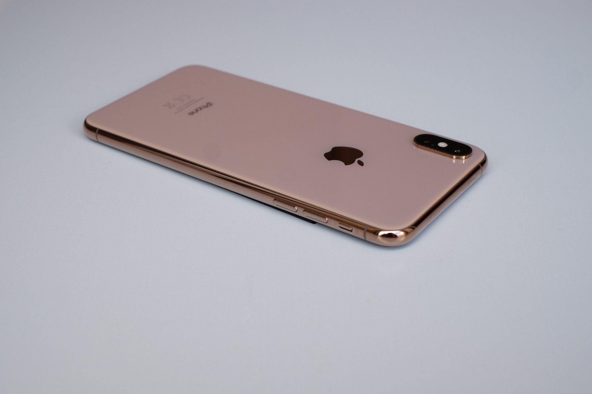 More information about "Apple iPhone XS Max 64GB Gold"