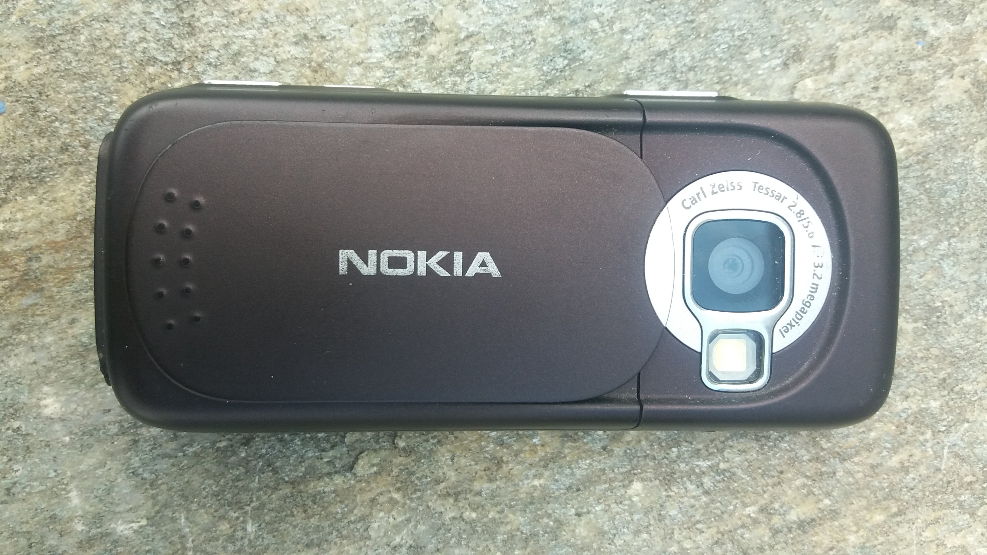 More information about "Nokia N73"
