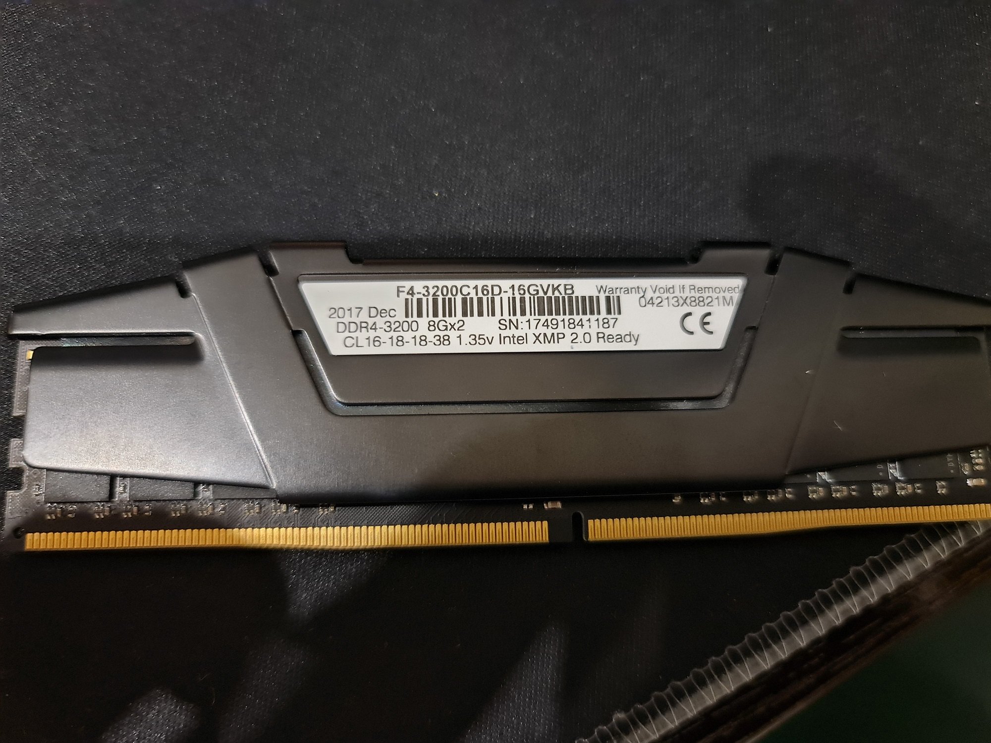 More information about "4 x 8GB DDR4 GSKILL RIPJAWS CL16 - 3200"