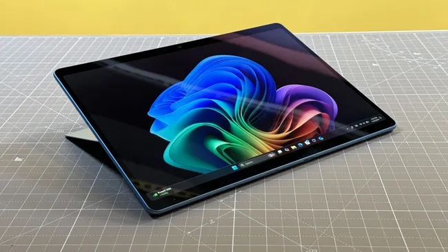 More information about "Η Qualcomm θα λανσάρει υπολογιστές $700 Snapdragon X μέχρι το 2025"