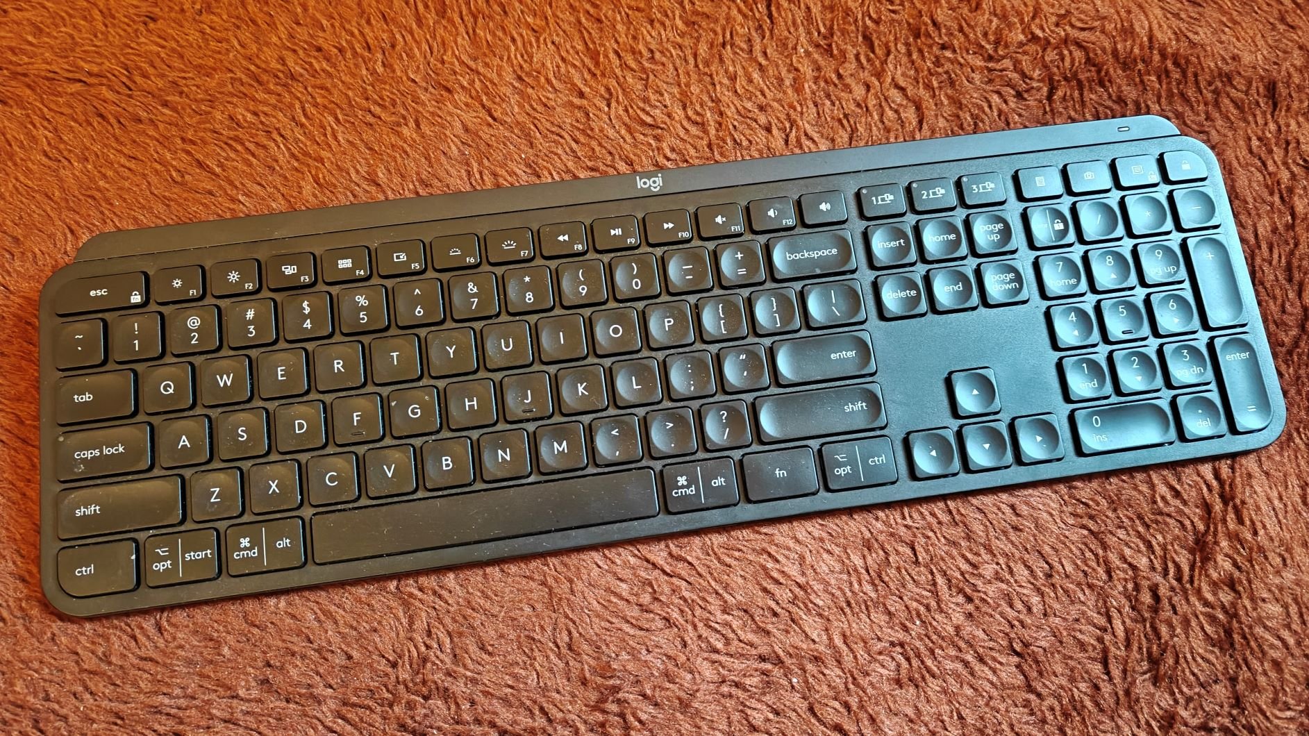 More information about "Logitech MX Keys YR0073 και EVGA X20 Gaming mouse"