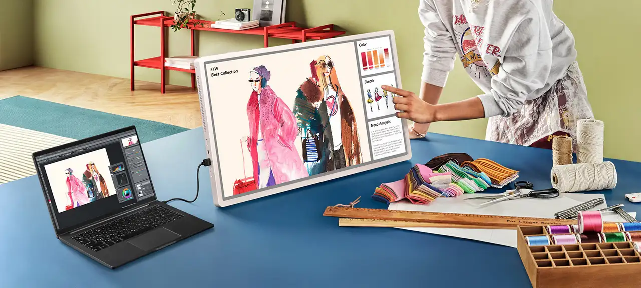 More information about "StanbyME 2: Η οθόνη που έρχεται μαζί σου"