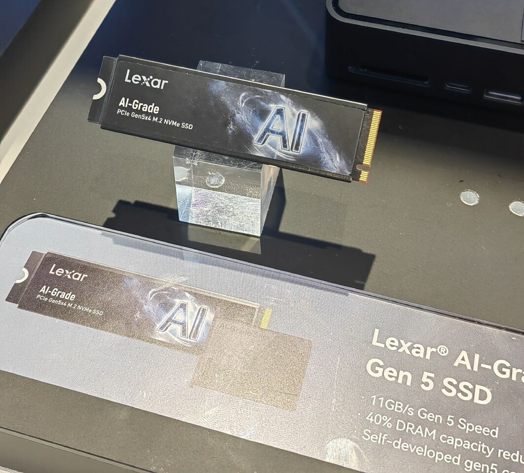 More information about "Η Lexar μεταφέρει τα τοπικά AI μοντέλα από τη DRAM στον SSD"