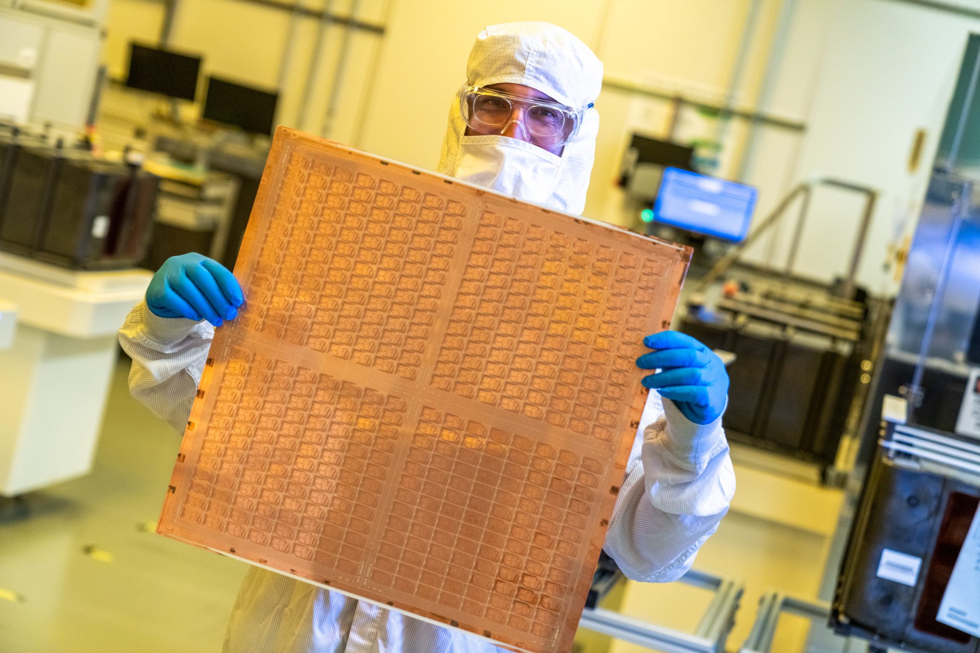 More information about "Η TSMC επιταχύνει το CoPoS ως πιθανή μελλοντική εναλλακτική του CoWoS: γυάλινα υποστρώματα, έως 30% χαμηλότερο κόστος και αξιοποίηση πάνω από 90%"