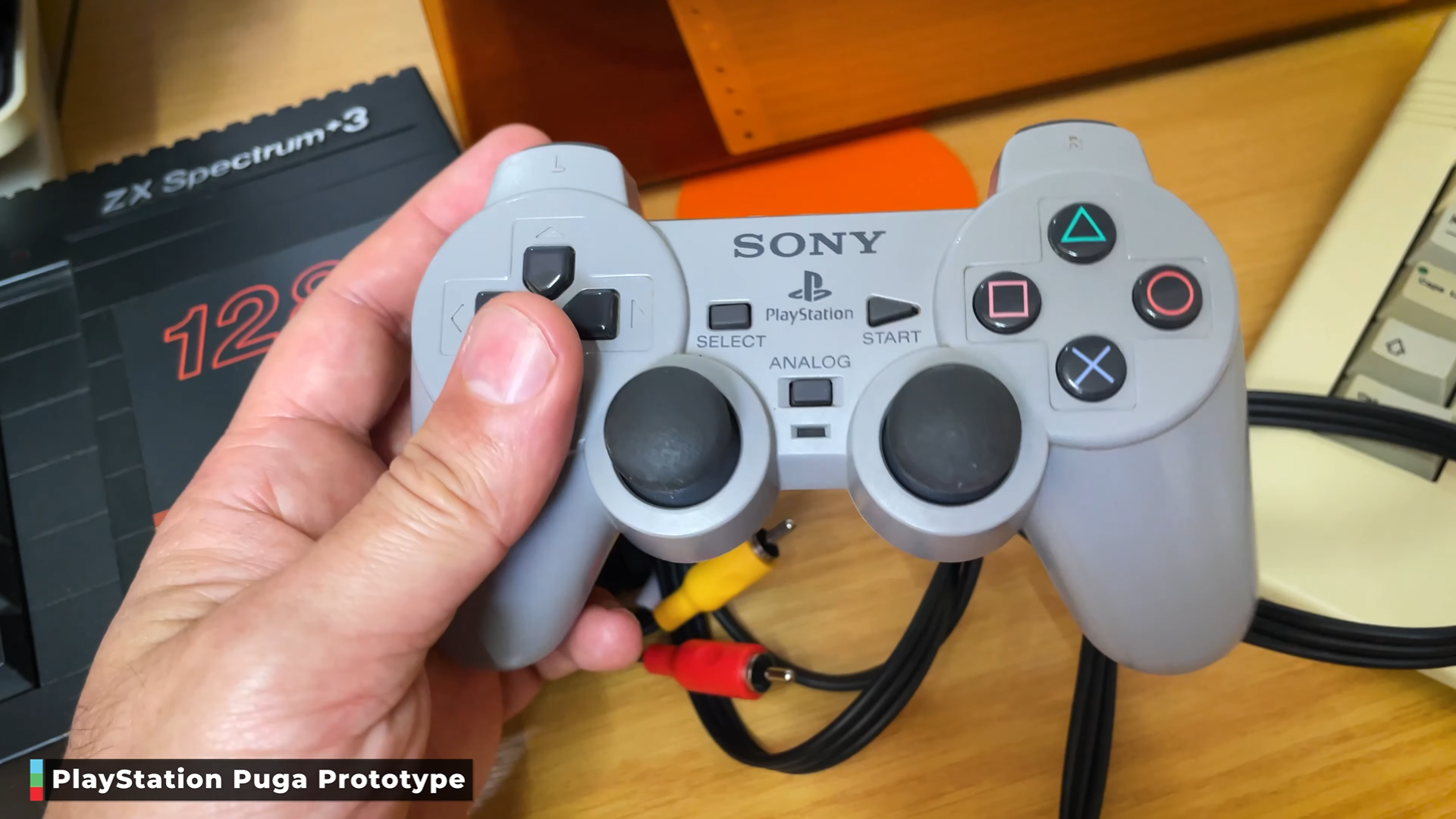 More information about "PlayStation Puga: Η Sony έβαλε ολόκληρο το PS1 σε χειριστήριο DualShock, αλλά ακύρωσε το project"
