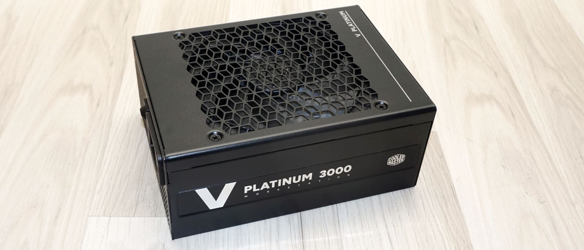 More information about "Η Cooler Master παρουσίασε το V Platinum 3000 Workstation, τροφοδοτικό 3.000 W για AI και rendering"