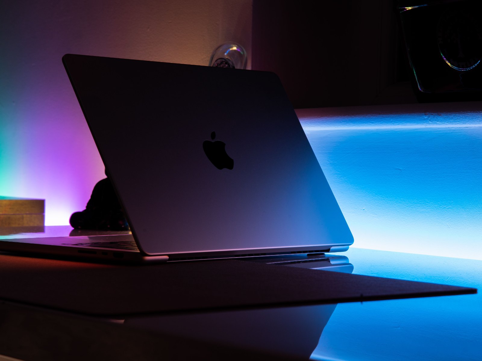 More information about "Η ευπάθεια στο Screen Sharing του macOS επέτρεπε πρόσβαση χωρίς κωδικό, λέει η CISA"